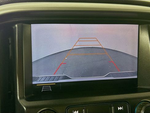 Used 2020 Chevrolet Colorado LT w/ Safety Package image 15