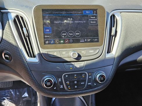Used 2023 Chevrolet Malibu LT image 17