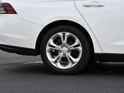 Used 2023 Honda Accord LX image 10