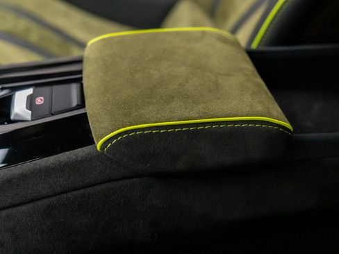 Used 2024 Lamborghini Huracan Sterrato image 28