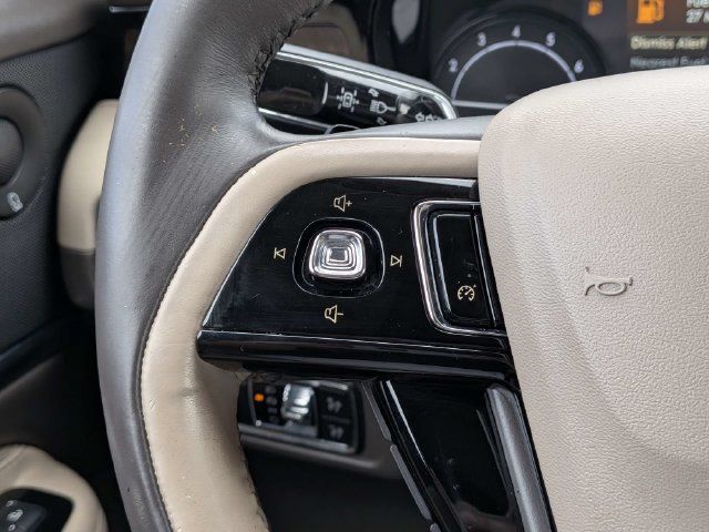 Used 2020 Lincoln Corsair Reserve FWD image 22