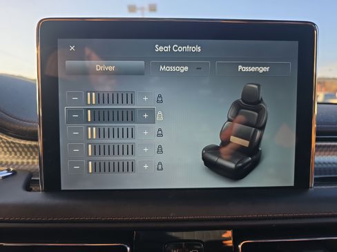 Used 2023 Lincoln Aviator Black Label w/ Dynamic Handling Package image 33