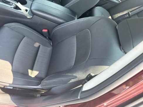 Used 2025 Nissan Altima 2.5 SV FWD image 11