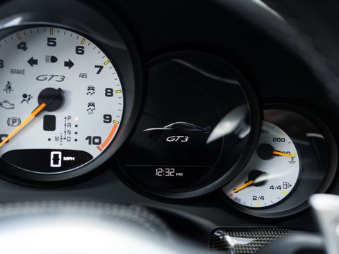 Used 2015 Porsche 911 GT3 image 42