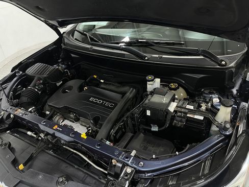 Used 2018 Chevrolet Equinox LT image 27