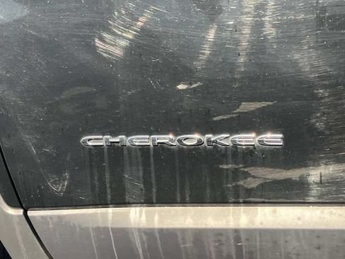 Used 2022 Jeep Cherokee Latitude Lux AWD/4WD image 10