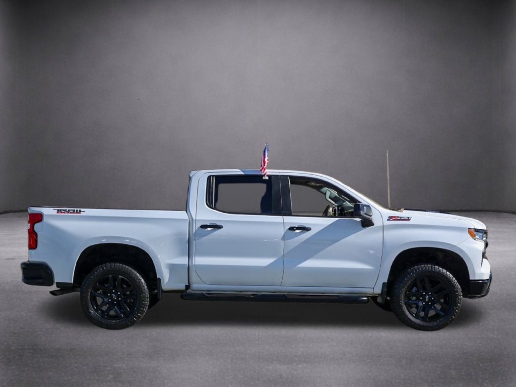 Used 2025 Chevrolet Silverado 1500 LT Trail Boss w/ Protection Package AWD/4WD image 3