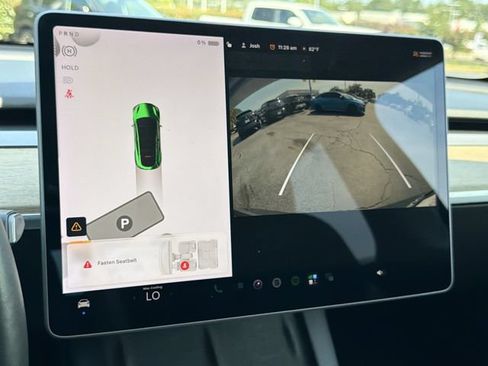 Used 2022 Tesla Model Y Long Range AWD/4WD image 15