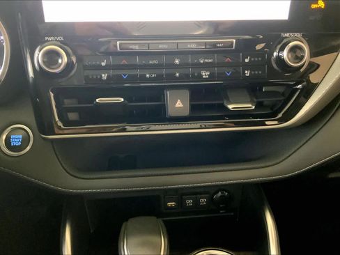 Used 2020 Toyota Highlander Platinum image 34