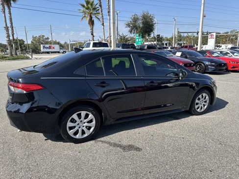Certified 2023 Toyota Corolla LE image 2