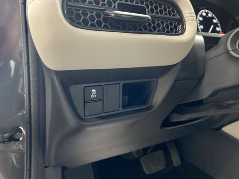 Used 2023 Honda HR-V LX image 18