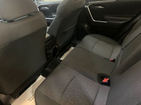 Used 2023 Toyota RAV4 XLE AWD/4WD image 14