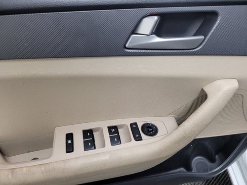 Used 2017 Hyundai Sonata SE FWD image 27