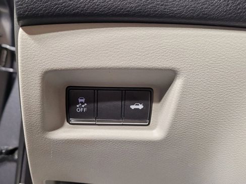 Used 2015 INFINITI Q50 Premium image 37