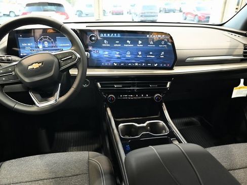 New 2026 Chevrolet Traverse LT w/ LPO, Floor Liner Package image 13