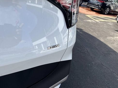 Used 2024 Kia Sportage LX image 6