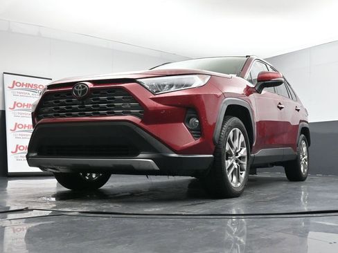 Used 2020 Toyota RAV4 Limited image 40