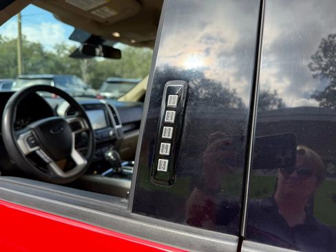 Used 2016 Ford F150 Lariat w/ Equipment Group 502A Luxury image 18