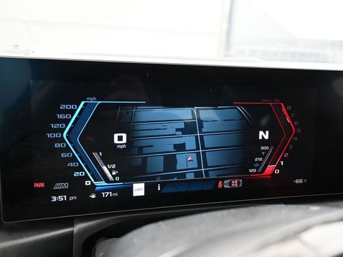 Used 2025 BMW M4 Coupe w/ Executive Package image 20