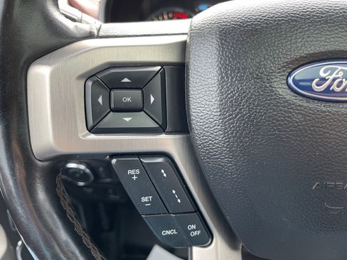 Used 2018 Ford F150 Platinum w/ Equipment Group 701A Luxury image 23