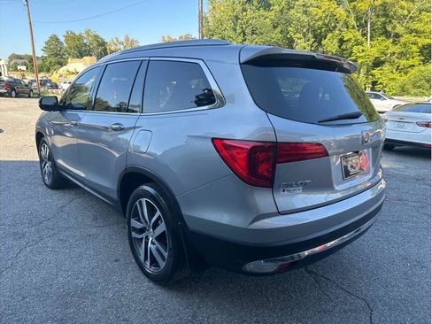 Used 2017 Honda Pilot Touring image 8
