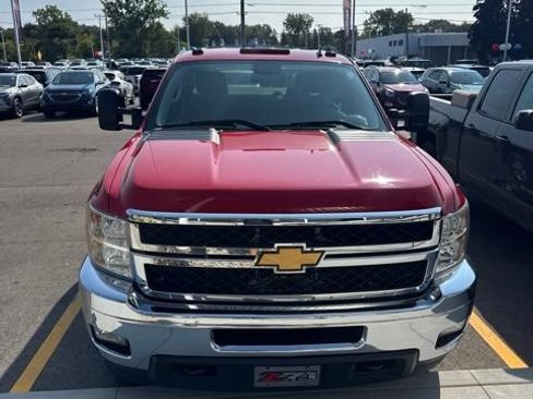 Used 2013 Chevrolet Silverado 2500 LT w/ Interior Plus Package AWD/4WD image 2