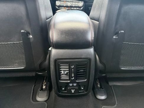 Used 2021 Dodge Durango R/T w/ Technology Group AWD/4WD image 13