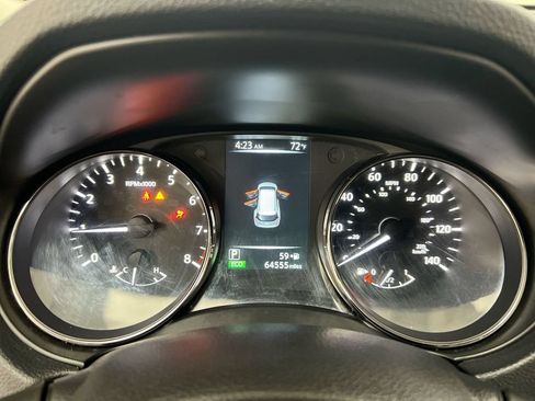 Used 2017 Nissan Rogue S AWD/4WD image 12
