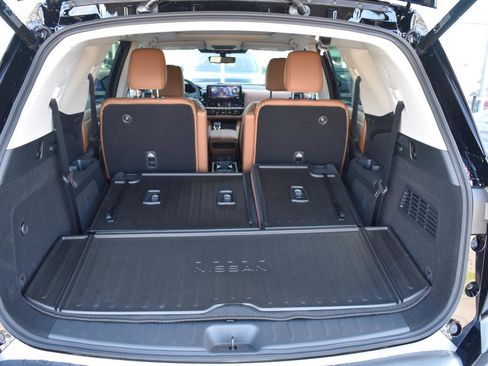New 2026 Nissan Pathfinder Platinum FWD image 65