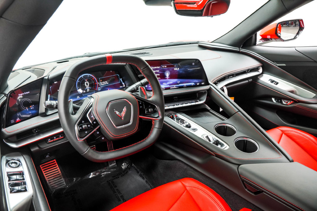 Used 2026 Chevrolet Corvette Stingray Convertible w/ 1LT RWD image 5