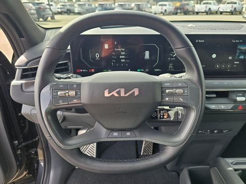 Certified 2024 Kia EV9 GT-Line image 12