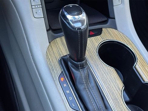 Used 2018 GMC Acadia Denali image 24