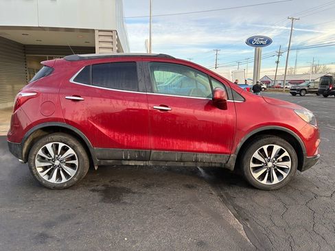 Used 2022 Buick Encore Preferred w/ Safety Package image 2