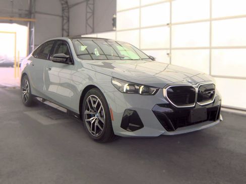 Used 2025 BMW i5 M60 w/ Executive Package AWD/4WD image 3