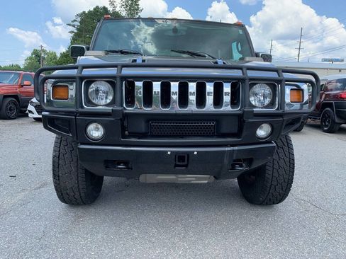 Used 2005 HUMMER H2 SUT w/ Preferred Equipment Group image 8