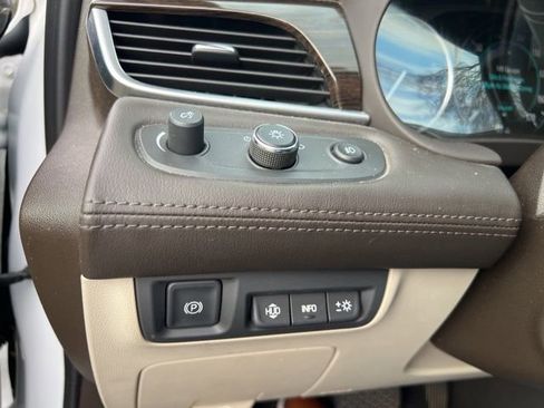 Used 2018 Buick LaCrosse Premium w/ Driver Confidence Package #2 image 11