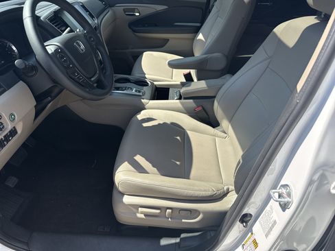 Used 2023 Honda Ridgeline RTL-E image 9