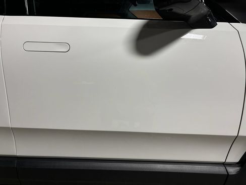 Used 2024 Rivian R1S Adventure AWD/4WD image 26
