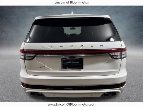 Used 2023 Lincoln Aviator Grand Touring w/ Elements Package Plus AWD/4WD image 7
