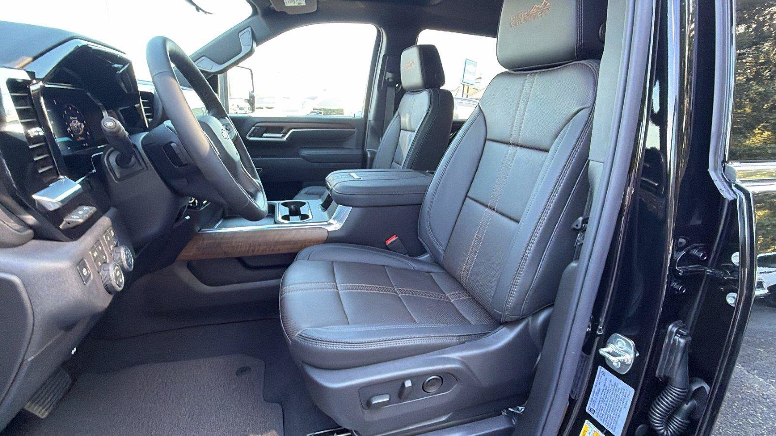 New 2026 Chevrolet Silverado 2500 High Country w/ High Country Premium Package AWD/4WD image 5