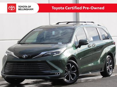 Certified 2025 Toyota Sienna Platinum