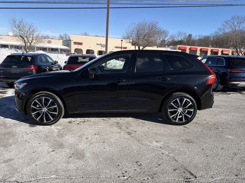 Certified 2025 Volvo XC60 B5 Plus image 4