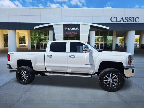 Used 2015 Chevrolet Silverado 2500 LTZ w/ Duramax Plus Package AWD/4WD image 9