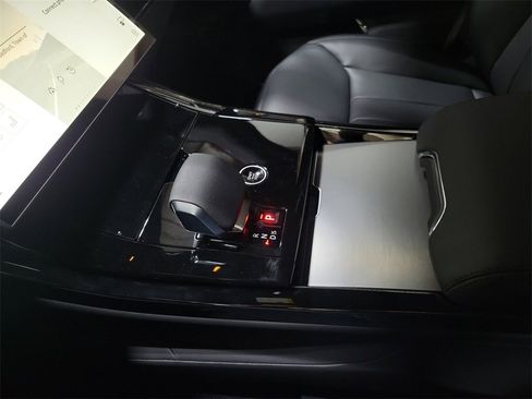 New 2025 Land Rover Range Rover Sport SE image 20