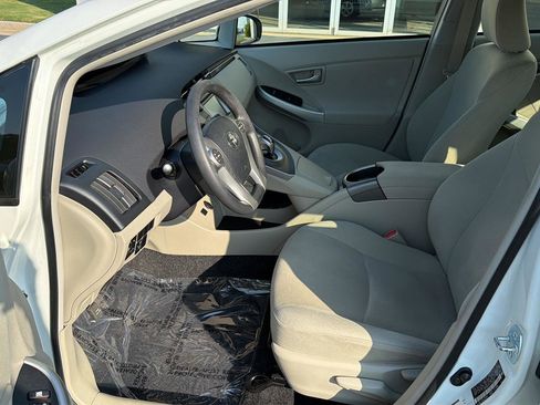 Used 2015 Toyota Prius Three FWD image 10