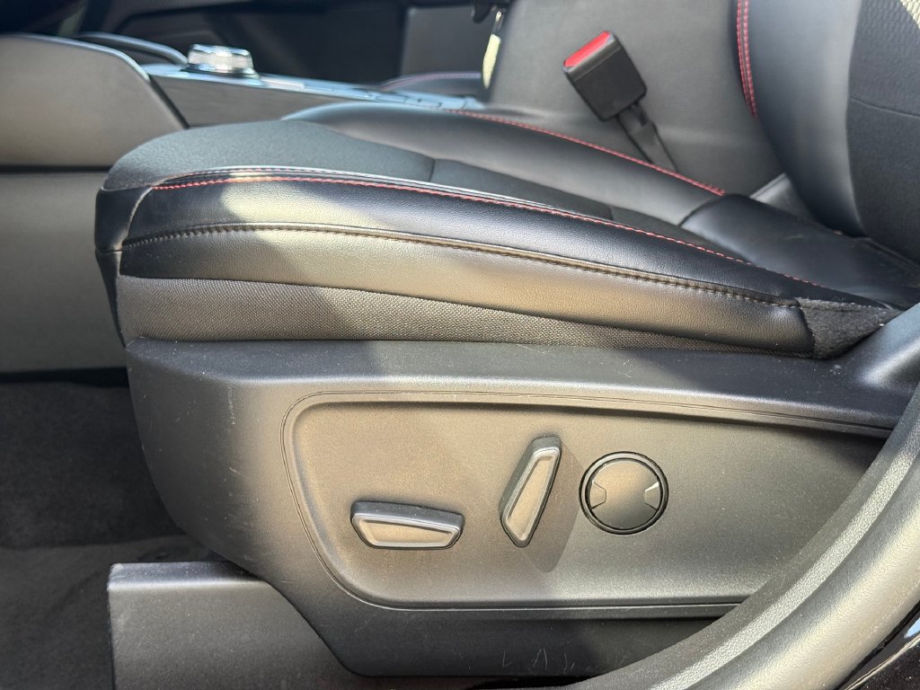 Used 2025 Ford Escape ST-Line FWD image 8