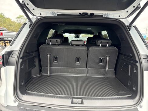 New 2026 Chevrolet Traverse LT w/ Midnight/Sport Edition image 18