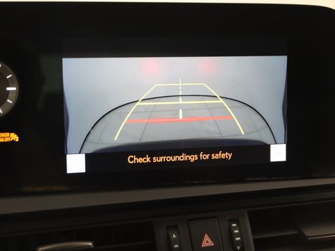 Used 2023 Lexus ES 350 image 9