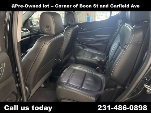 Used 2020 GMC Acadia SLT image 26