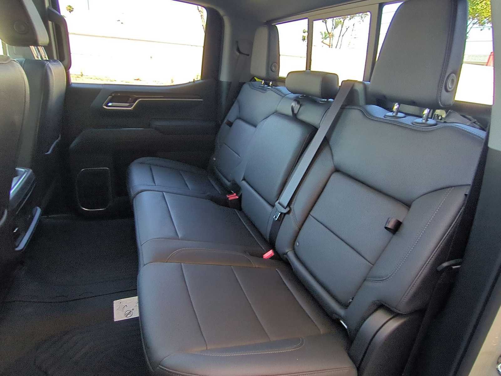New 2026 Chevrolet Silverado 1500 RST w/ Z71 Off-Road Package AWD/4WD image 25
